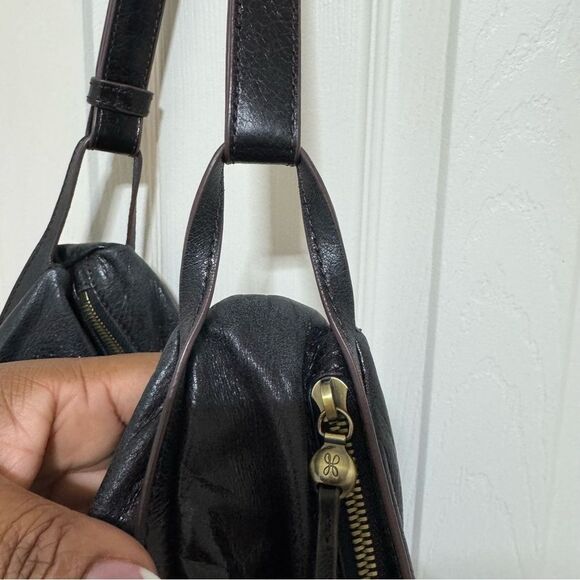 HOBO Arlet Crossbody/Shoulder Bag - Picture 7 of 14